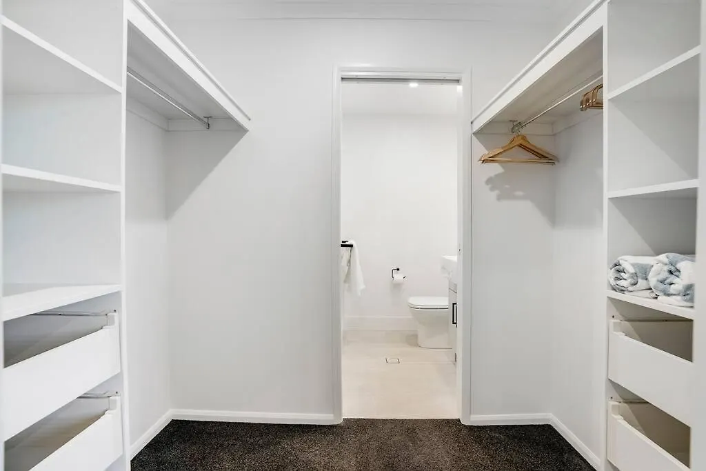 City Escape At Loft Apartments - Cairns Cbd Australia