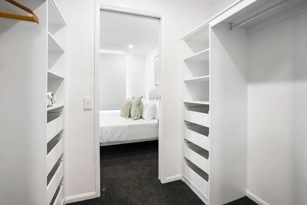 City Escape At Loft Apartments - Cairns Cbd 0*,  Australia